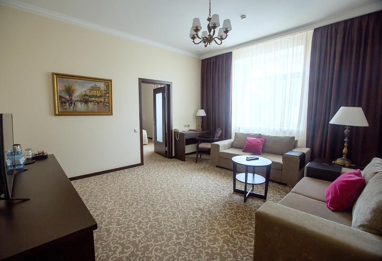 Hotel Bardin Novokuznetsk Dış mekan fotoğraf